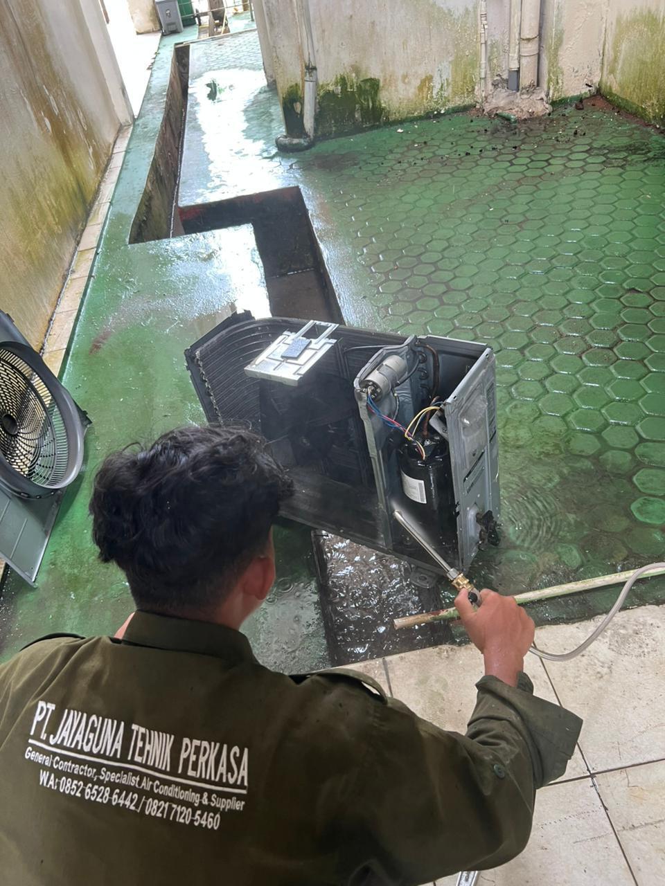 Service AC Split